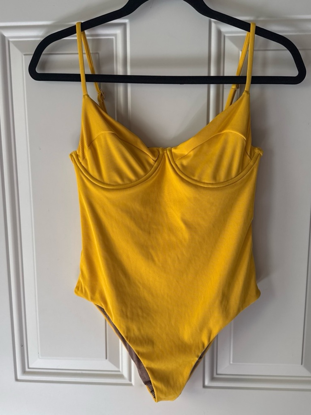 Acacia Marlow one piece swim size large